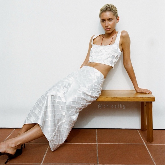 Zara DIAMOND SATIN EFFECT MIDI SKIRT - Picture 8 of 8